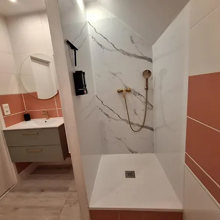 アパート L'appart *