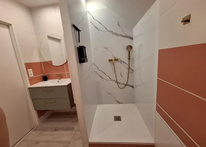 アパート L'appart *